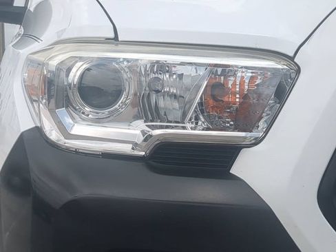 Used 2019 Toyota Tacoma SR RWD image 10