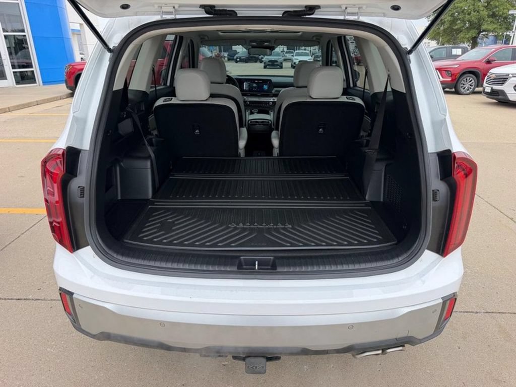 Used 2024 Kia Telluride S w/ S Sunroof Package AWD/4WD image 4