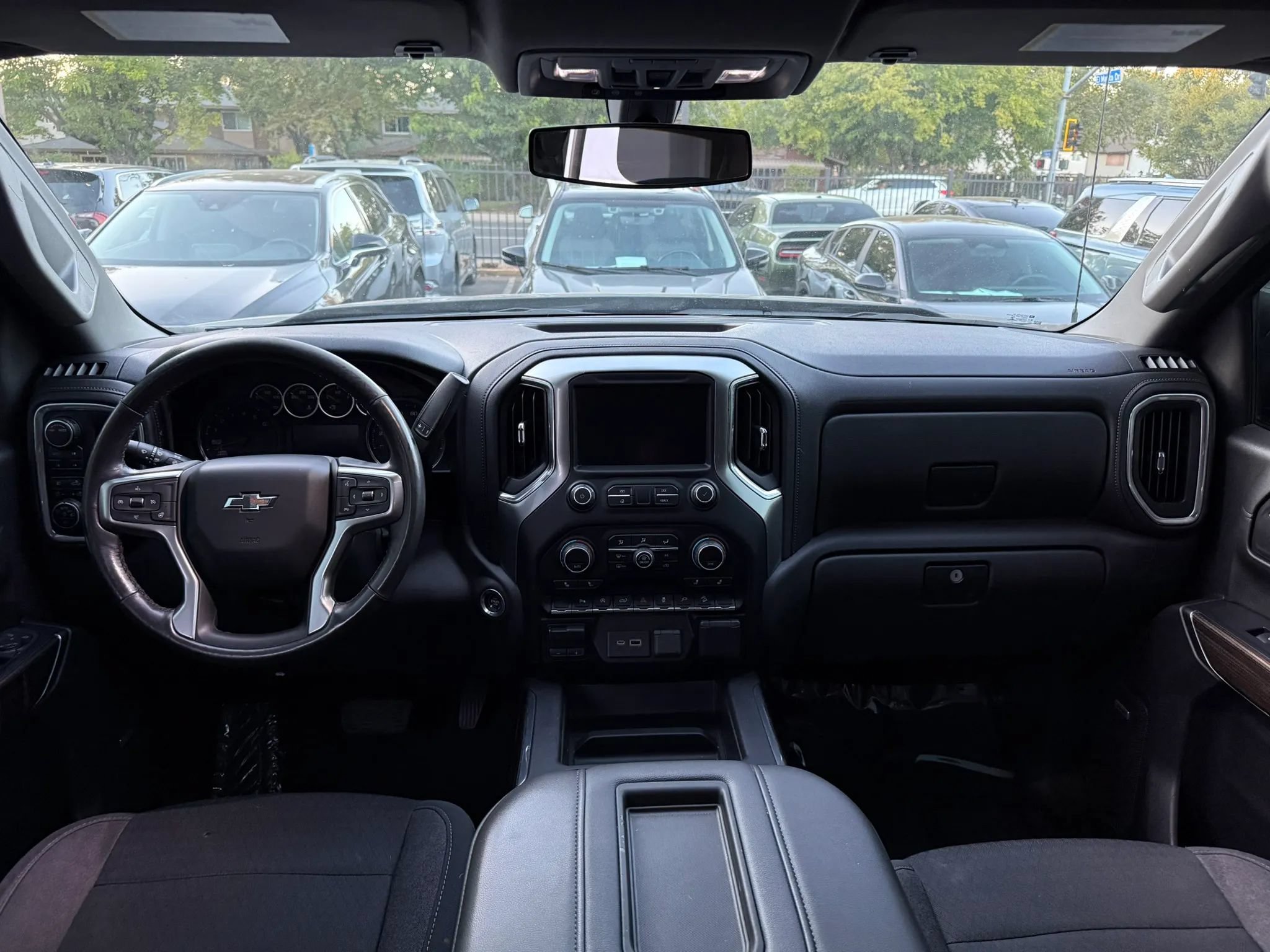 Used 2020 Chevrolet Silverado 1500 LT Trail Boss AWD/4WD image 19