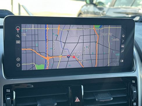 Used 2023 Lexus GX 460 Premium image 19