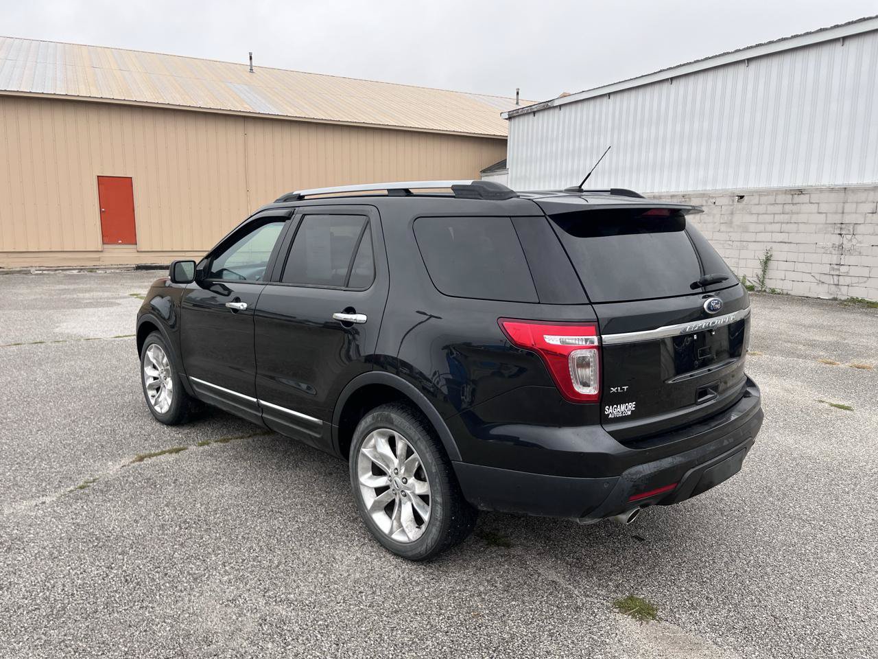 Used 2015 Ford Explorer XLT w/ Equipment Group 202B AWD/4WD image 5