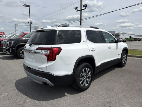 Used 2023 GMC Acadia SLT AWD/4WD image 6