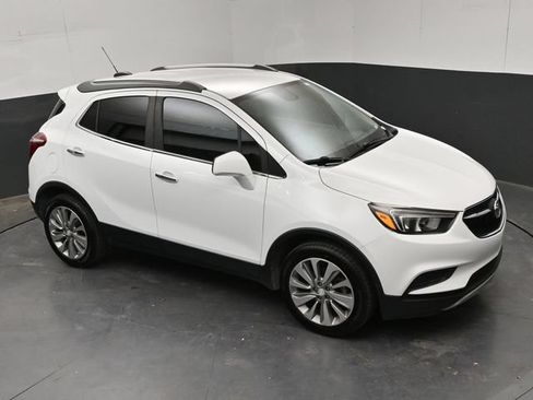 Used 2020 Buick Encore Preferred FWD image 17