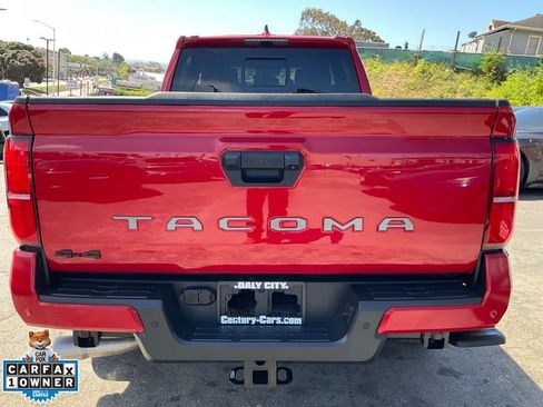 Used 2024 Toyota Tacoma TRD Sport w/ TRD Sport Upgrade Package AWD/4WD image 4