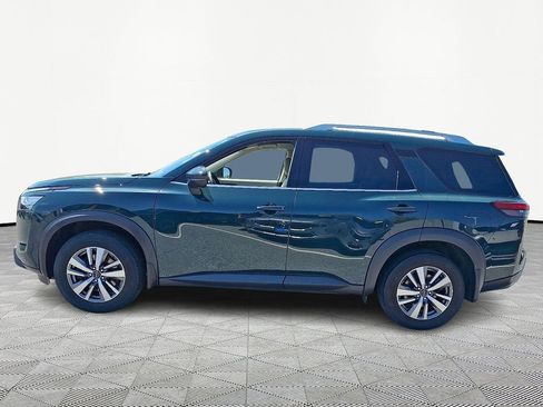 Used 2023 Nissan Pathfinder SL AWD/4WD image 4