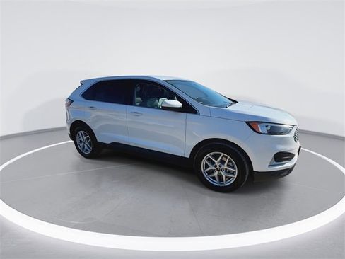 Certified 2023 Ford Edge SEL image 13