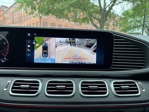 Certified 2025 Mercedes-Benz GLS 450 4MATIC image 25