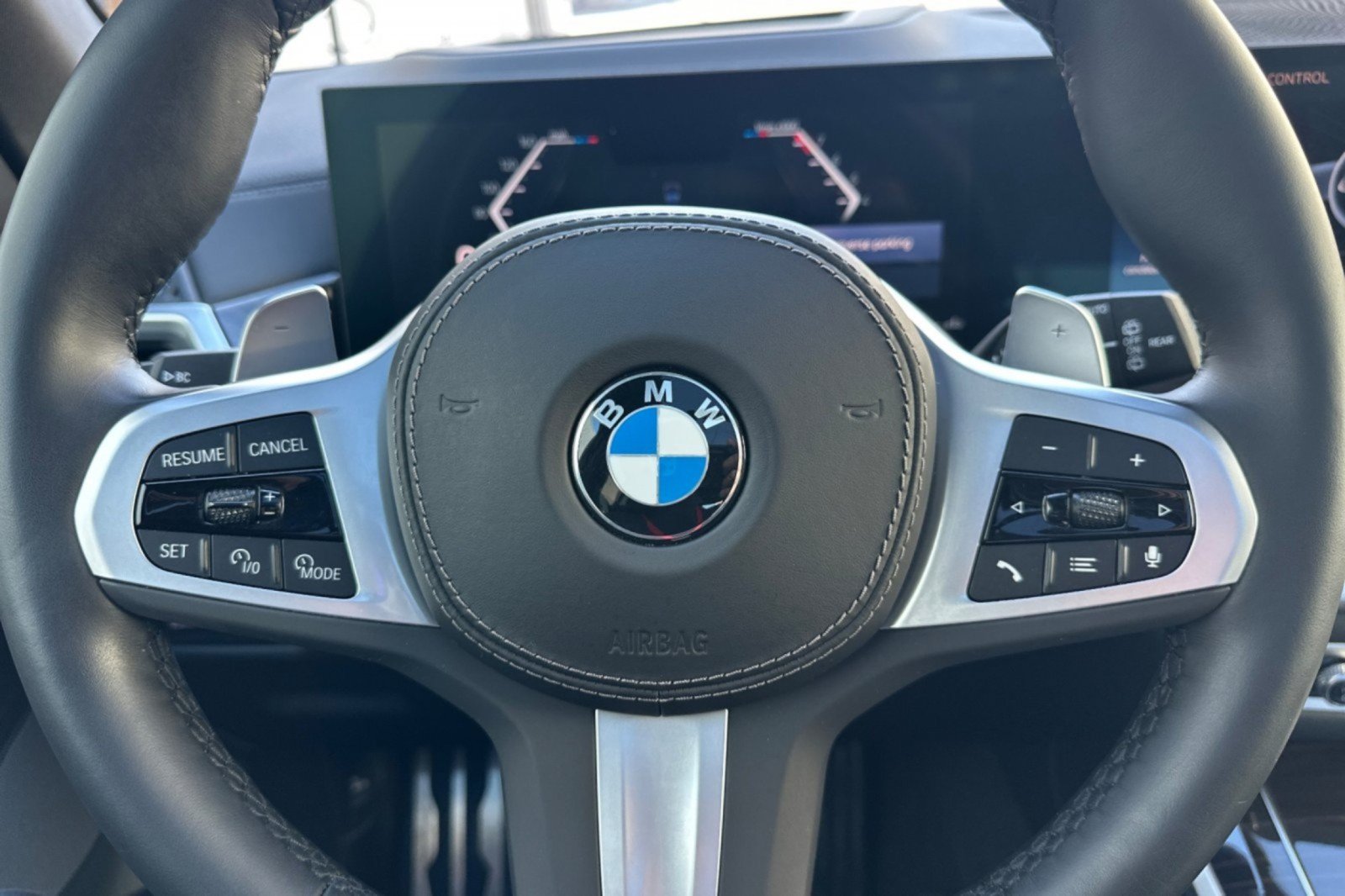 Used 2024 BMW X5 sDrive40i w/ M Sport Package RWD image 23