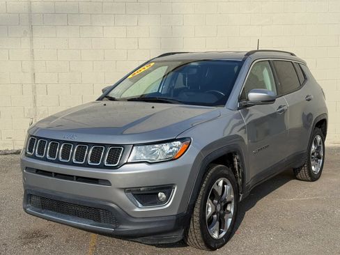 Used 2019 Jeep Compass Limited AWD/4WD image 1