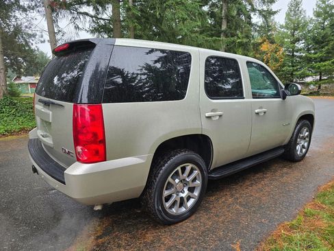 Used 2014 GMC Yukon SLE image 5