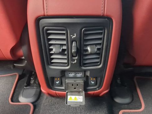 Used 2019 Jeep Grand Cherokee Trackhawk AWD/4WD image 18