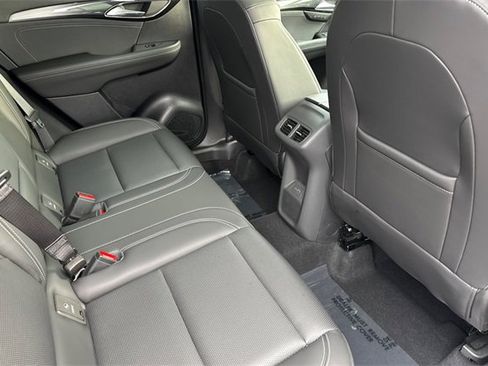 Used 2024 Buick Envision Preferred image 18