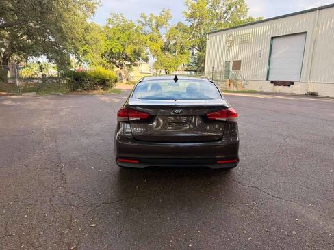 Used 2018 Kia Forte LX FWD image 7