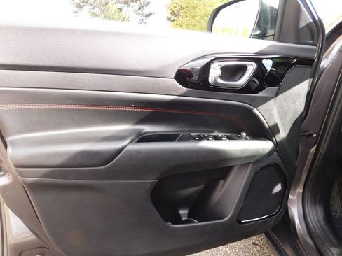 Used 2023 Jeep Compass Trailhawk image 15