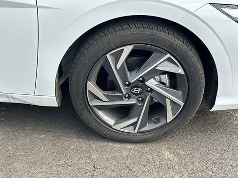 New 2025 Hyundai Elantra Sport image 12
