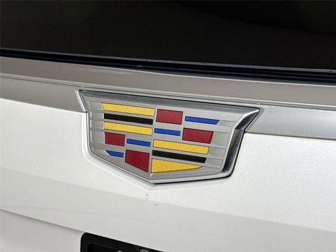 Used 2021 Cadillac Escalade Premium Luxury AWD/4WD image 40