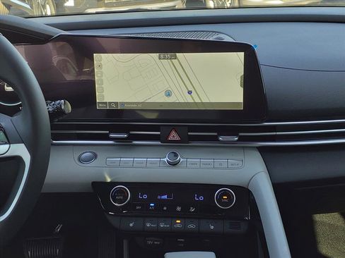 New 2025 Hyundai Elantra Limited w/ Cargo Package image 9