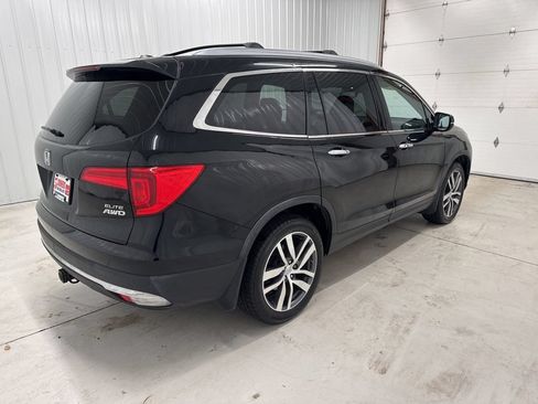 Used 2017 Honda Pilot Elite image 6