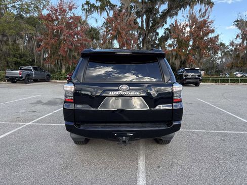 Used 2021 Toyota 4Runner SR5 image 4