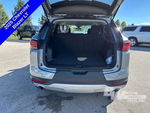New 2025 Chevrolet Blazer LT w/ Convenience Package image 26