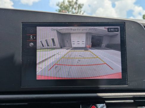 Used 2025 Kia Niro LX FWD image 20