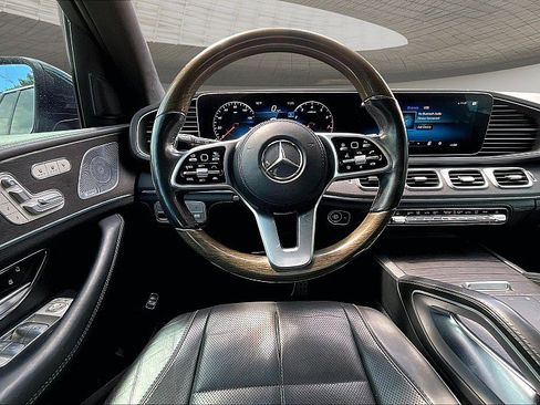 Used 2020 Mercedes-Benz GLS 580 4MATIC image 4