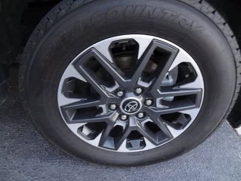 Used 2023 Toyota Sequoia Limited image 22