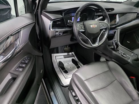 Used 2021 Cadillac XT6 Premium Luxury AWD/4WD image 6