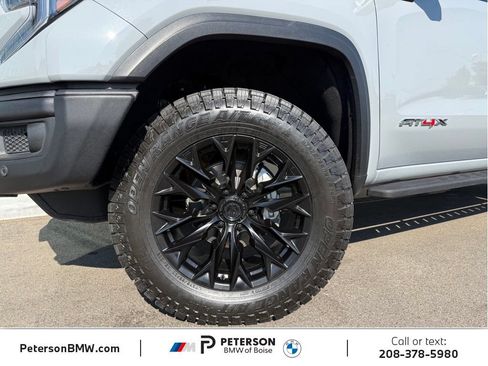 Used 2024 GMC Sierra 1500 AT4X AWD/4WD image 38