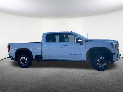 Used 2024 GMC Sierra 2500 Denali w/ LPO, GMC Protection Package AWD/4WD image 13