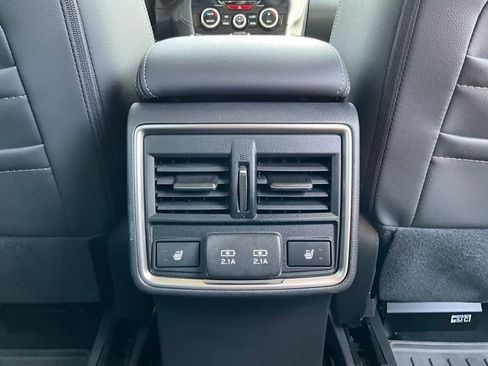 Certified 2022 Subaru Forester Touring AWD/4WD image 16