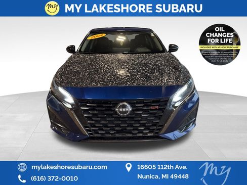 Used 2024 Nissan Altima 2.5 SR w/ SR Premium Package image 2