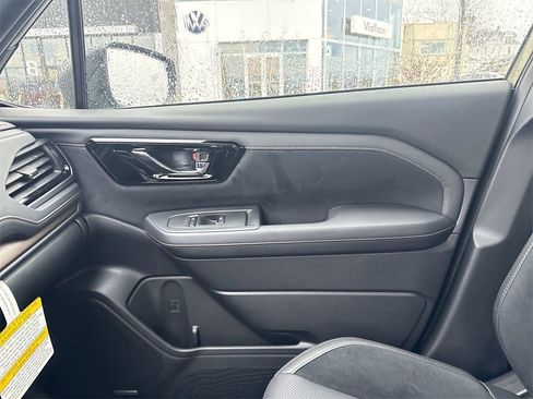 New 2025 Subaru Forester Touring image 26