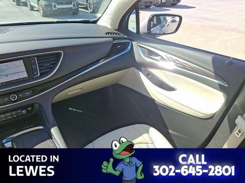 Used 2023 Buick Enclave Avenir w/ Avenir Technology Package image 16