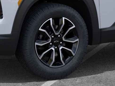 New 2025 Chevrolet TrailBlazer ACTIV w/ Convenience Package FWD image 11