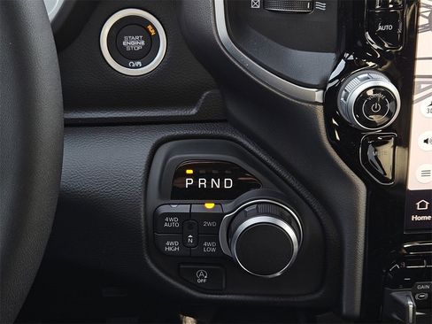 New 2026 RAM 1500 4x4 Crew Cab image 19
