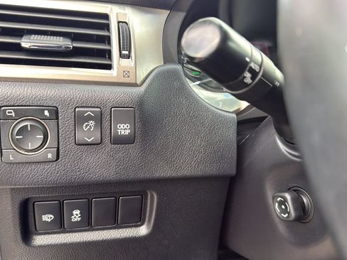 Used 2019 Lexus GX 460 Premium AWD/4WD image 17