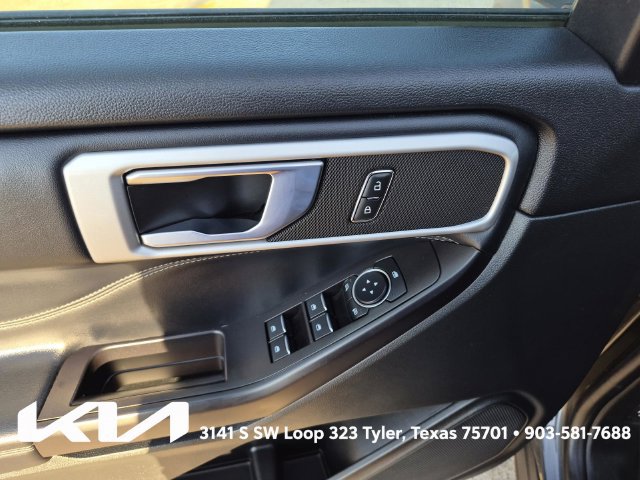 Used 2020 Ford Explorer XLT w/ Equipment Group 202A AWD/4WD image 24