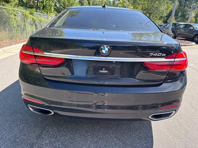 Used 2018 BMW 740e xDrive AWD/4WD image 14