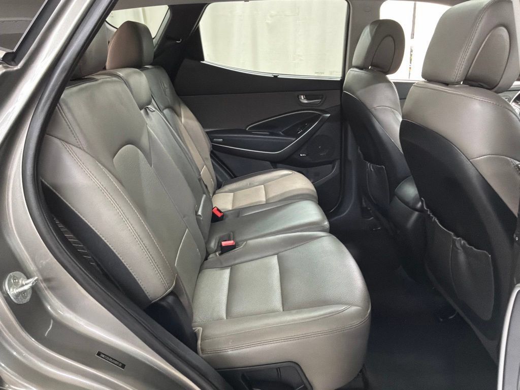 Used 2018 Hyundai Santa Fe Sport w/ 2.4L Tech Package 04 AWD/4WD image 26