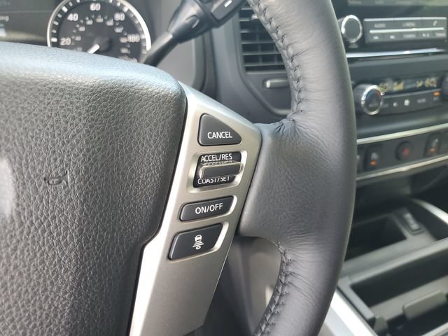 Used 2024 Nissan Titan SV w/ SV Convenience Package RWD image 17