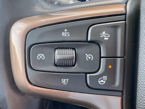 Used 2022 Chevrolet Suburban High Country image 23