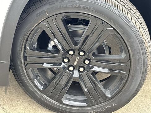 New 2026 GMC Acadia Elevation w/ Black Edition FWD image 29