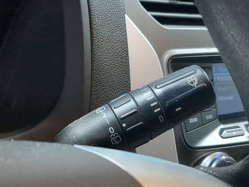 Used 2015 Ford Explorer FWD image 29
