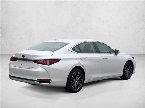 Used 2022 Lexus ES 250 w/ Premium Package image 5