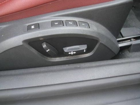 Used 2011 Volvo C70 T5 FWD image 28