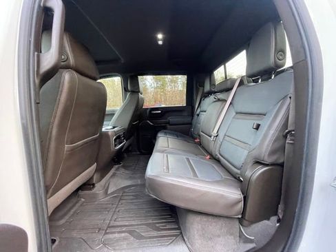 Used 2020 GMC Sierra 3500 Denali w/ Technology Package image 21