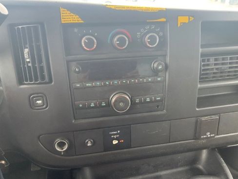 Used 2016 Chevrolet Express 3500 image 14