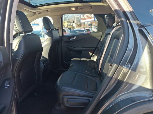 Used 2020 Ford Escape SE Sport image 10