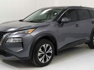 Used 2023 Nissan Rogue SV image 1
